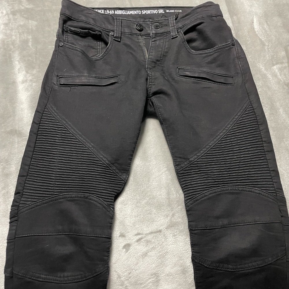 V19-69 Abbigliamento sportivo Srl Milano 30X30